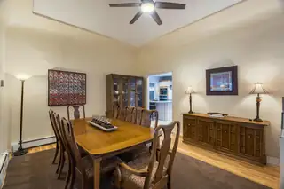 525 Solar Road NW 