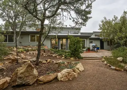 6 Oak Place, Cedar Crest