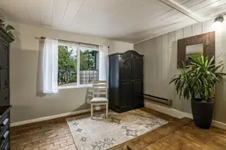 6 Oak Place 