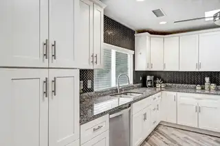 7105 Luella Anne Drive NE 