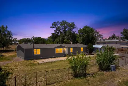 4235 HIGHWAY 314 SW, Los Lunas