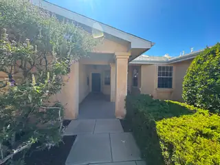 2613 Sandia Loop NE 