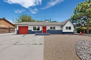 1108 Wade Circle NE 
