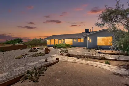 404 Longwood Drive NE, Rio Rancho