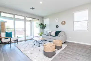 3305 Wolf Tail Loop NE 