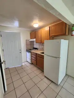 221 Maple Street NE 79 