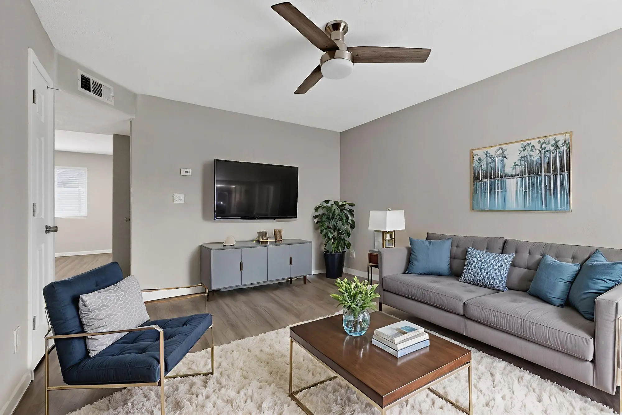 1812 Buena Vista Drive SE 4