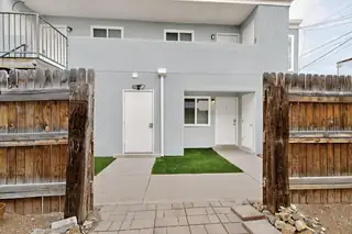 1812 Buena Vista Drive SE 4 