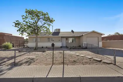 470 63rd Street NW, Albuquerque