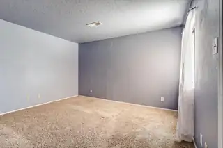 4862 Platinum Loop NE 