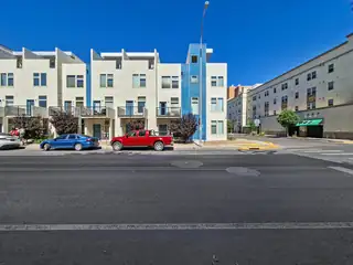 304 Titanium Street SW 