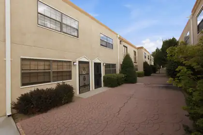 6041 Sequoia Road NW APT C13, Albuquerque