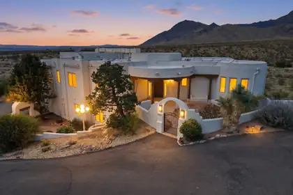 10901 Elena Drive NE, Albuquerque 
