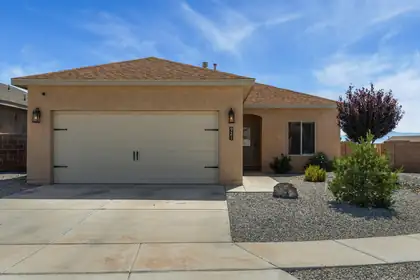 921 Firewheel Avenue SW, Los Lunas