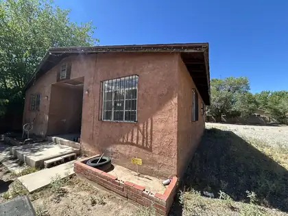 1709 Hooper Road SW, Albuquerque