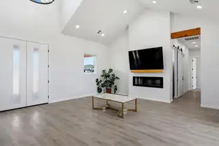 44 Heights Court 