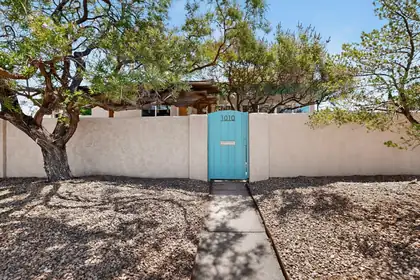 1010 Princeton Drive SE, Albuquerque