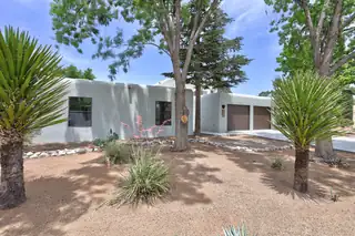 1315 Camino Ecuestre NW 