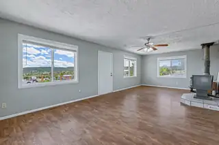 8 Troxel Lane 
