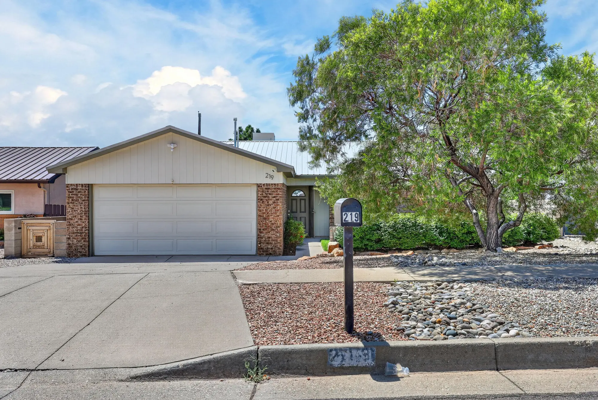 219 Monte Largo Drive NE