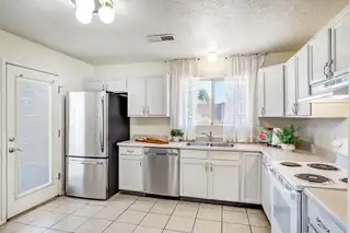 505 Cimarron Meadows Drive NE 