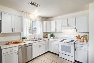 505 Cimarron Meadows Drive NE 