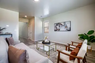 4381 Lauren Loop NE 