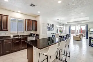 4453 Golden Eagle Loop NE 