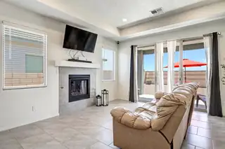 4453 Golden Eagle Loop NE 