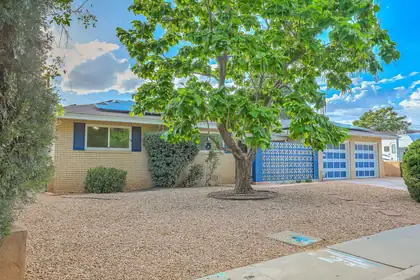 2905 N Claremont Place NE, Albuquerque