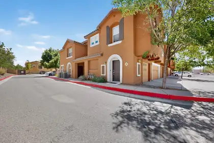 601 Menaul Boulevard NE #3104, Albuquerque