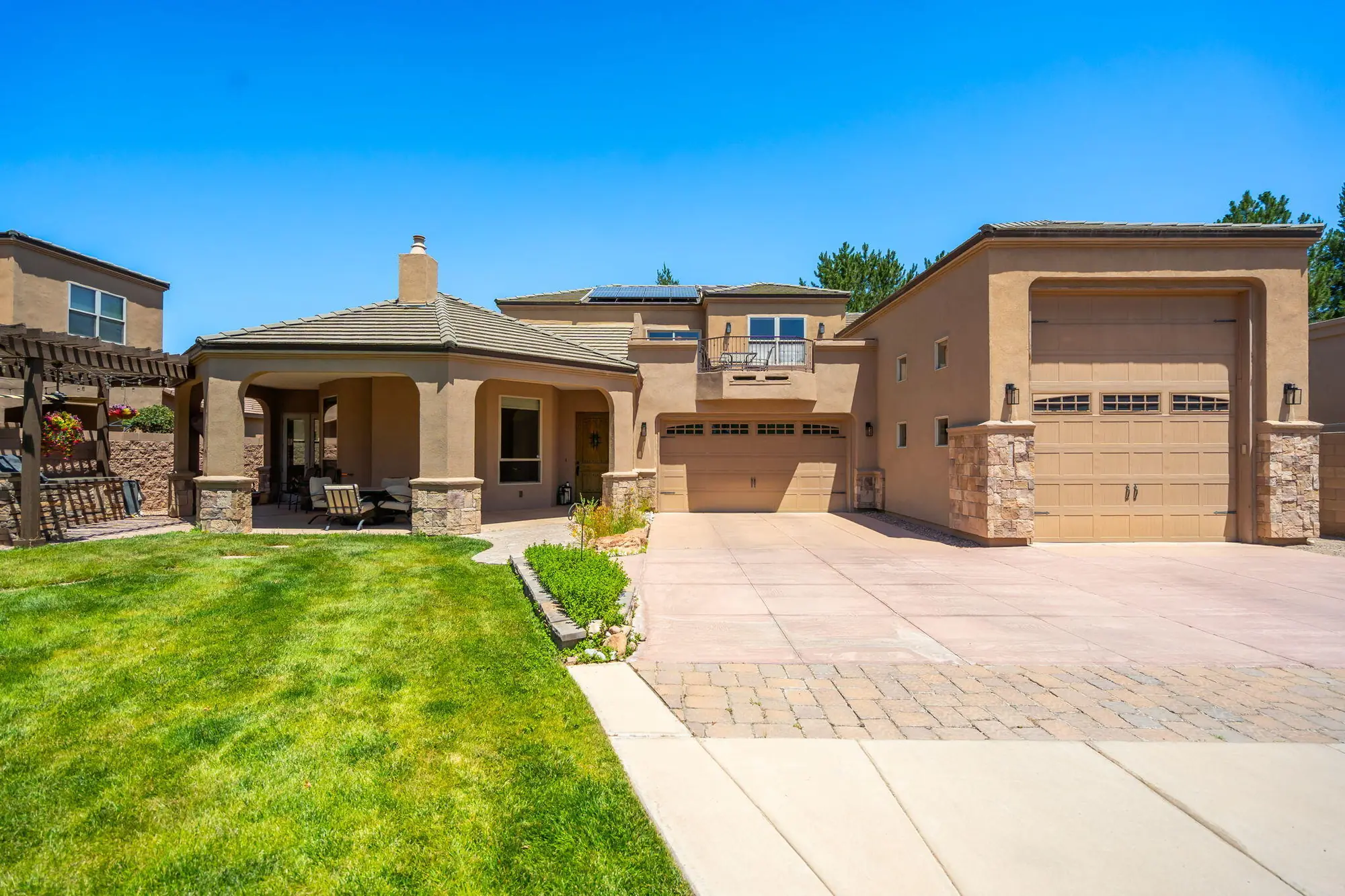 323 Nuevo Hacienda Lane NW