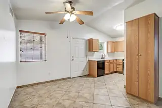 328 Via Vista Street SE 