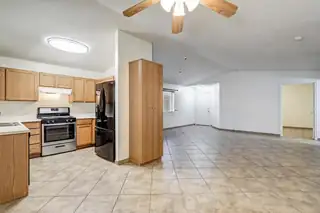 328 Via Vista Street SE 