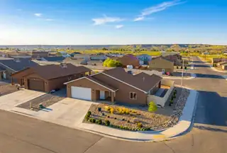 1368 Bluejay Circle 