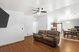 1368 Bluejay Circle 