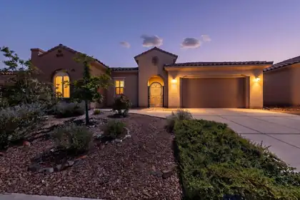 4707 Lluvia Encantada, Santa Fe