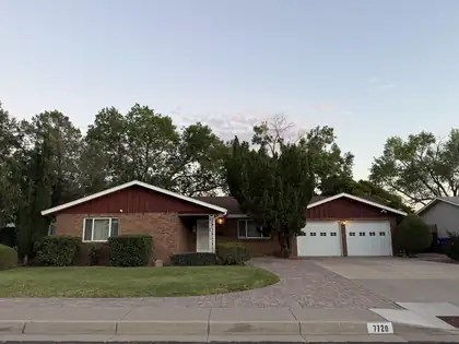7720 El Conde Avenue NE, Albuquerque