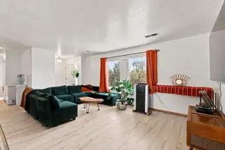 2 Walker Court 