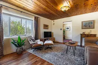2016 Louise Avenue SW 