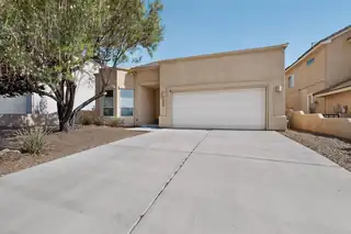 8008 Oso Rico Road NE 