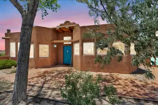 1201 Chihuahua Road NE 