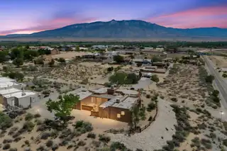 1201 Chihuahua Road NE 