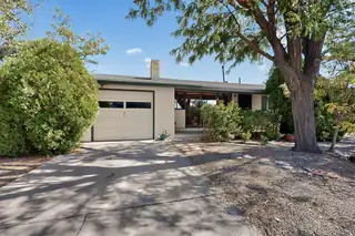 2932 Palomas Drive NE 