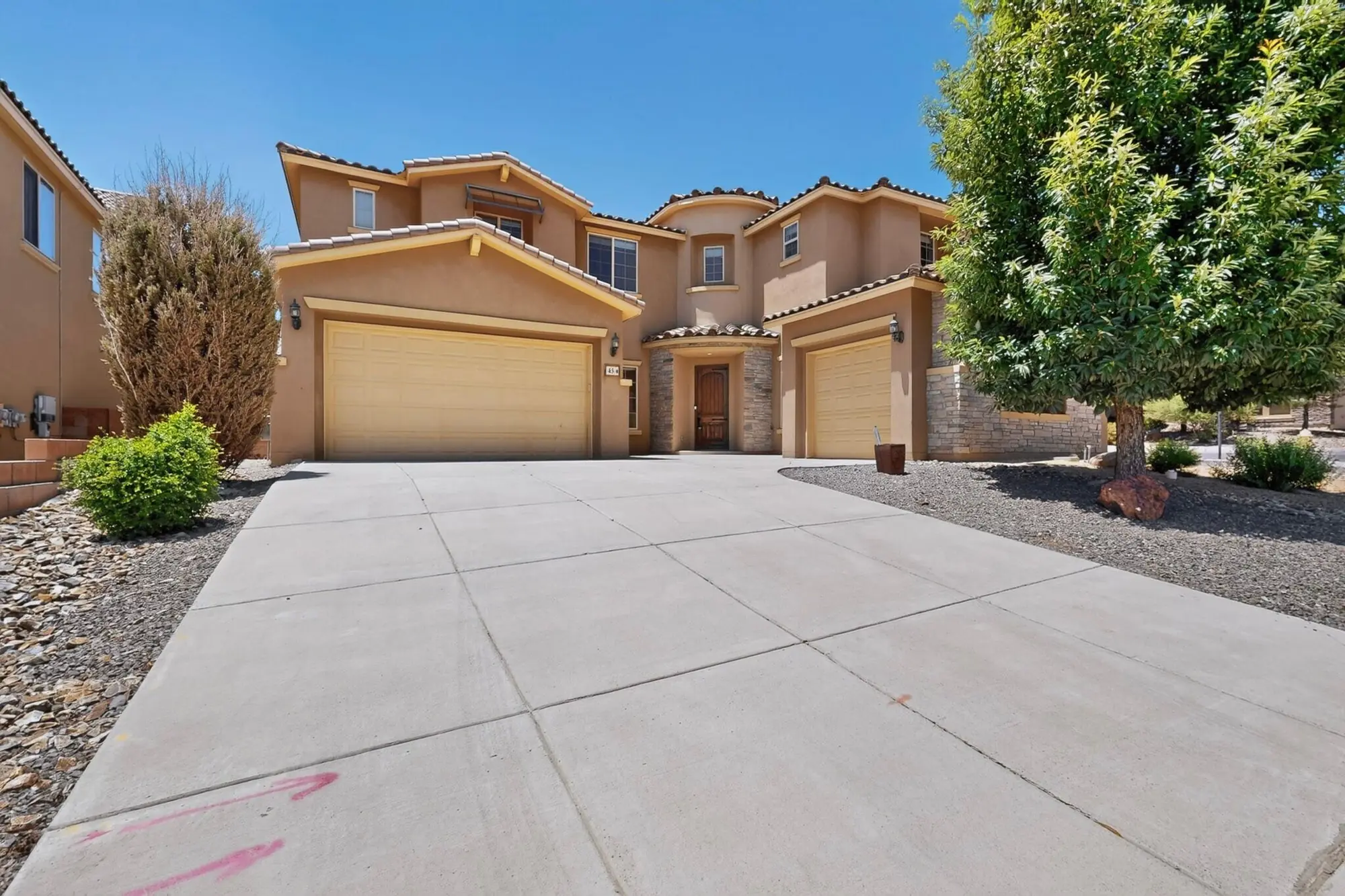45 E Vista Hermosa Place NE