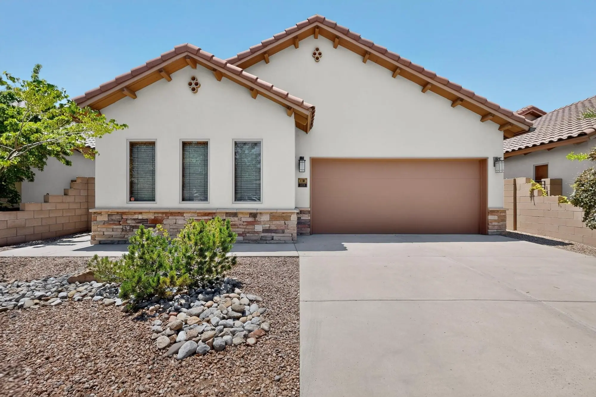 1409 Vinca Trail NE