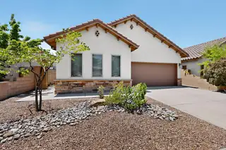 1409 Vinca Trail NE 