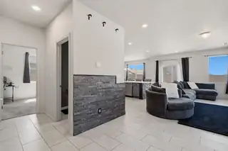 2740 Camino Plata Loop NE 