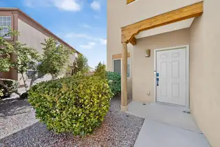 979 Dry Creek Court NE 