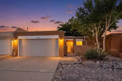 5247 Zurich Place NE, Albuquerque 